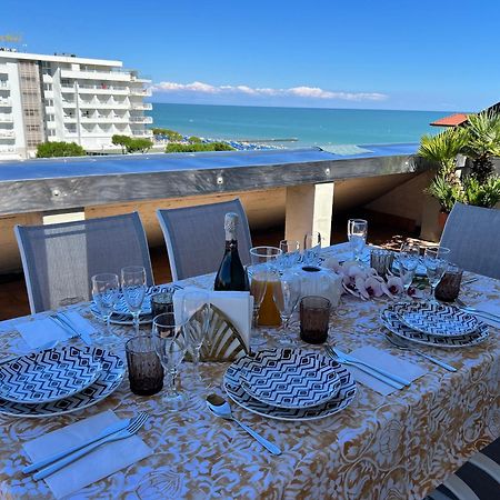 Blue Moon Penthouse Apartment Lido di Jesolo Exterior photo