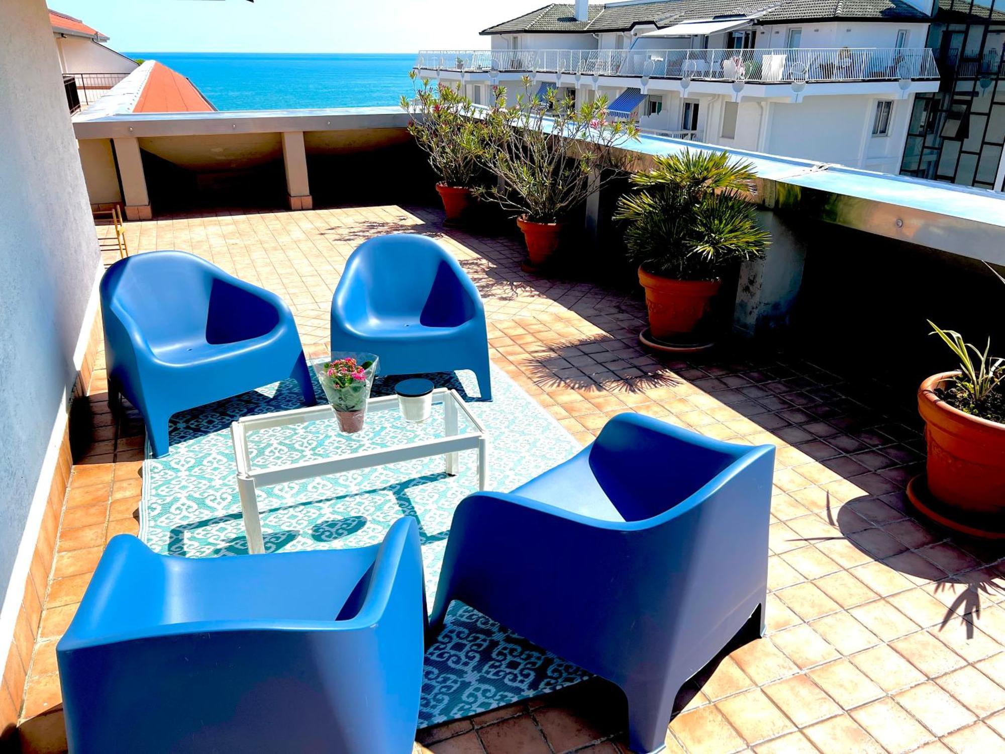 Blue Moon Penthouse Apartment Lido di Jesolo Exterior photo